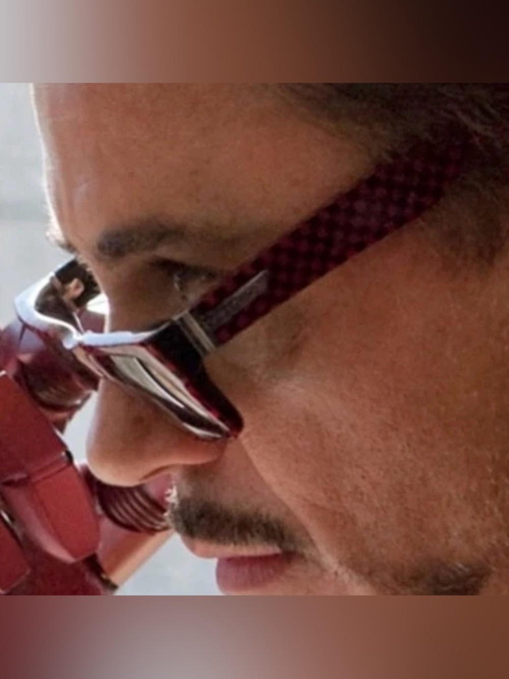 RARE Von Zipper Fulton Tony Stark
IRON MAN 2 Sunglasses Red Black
Checkered